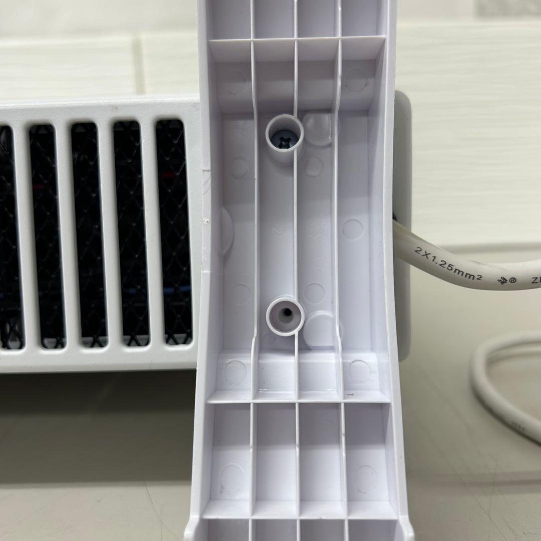 2024年製 VERSOS オイルレスヒーター SH-400 ホワイト