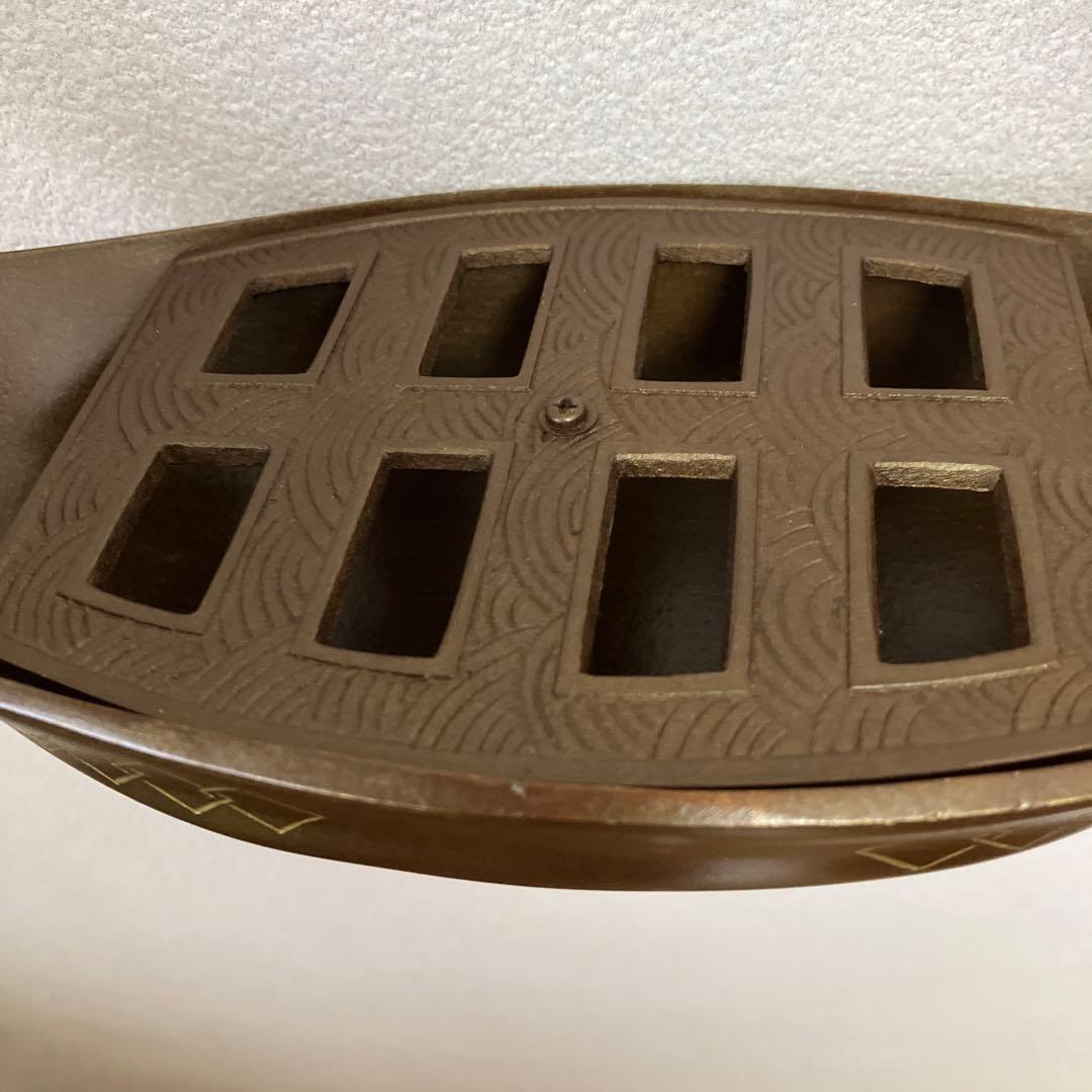 大野芳光釣船花入唐銅（唐金）唐草彫釣鎖付