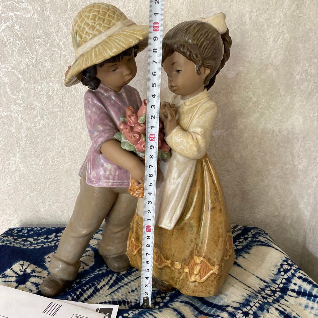 リヤドロ　陶器人形　フィギュリン