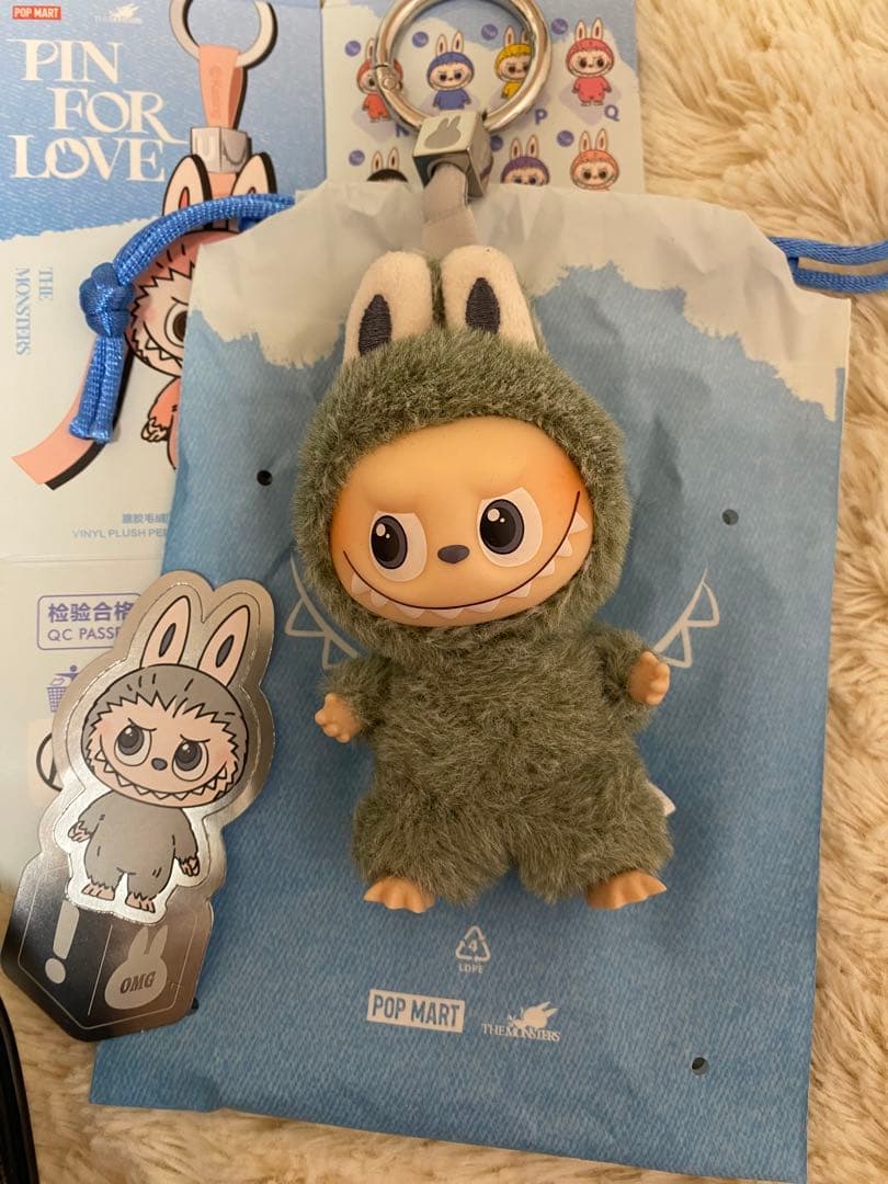 イニシャルラブブ シークレット ！ 着せ替え服フルセット！正規品！1月限定