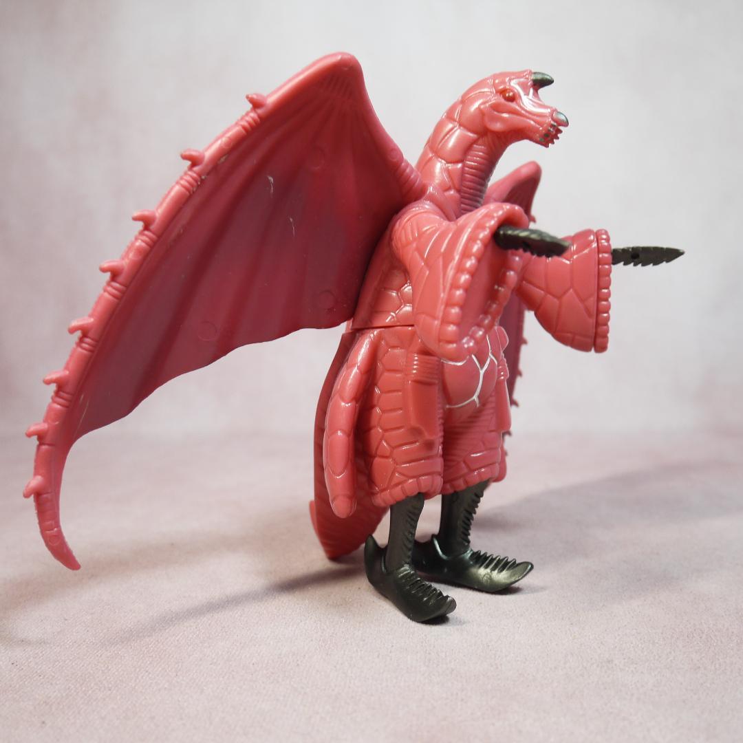 パワードモンスターシリーズ　パワードドラコ　ソフビ