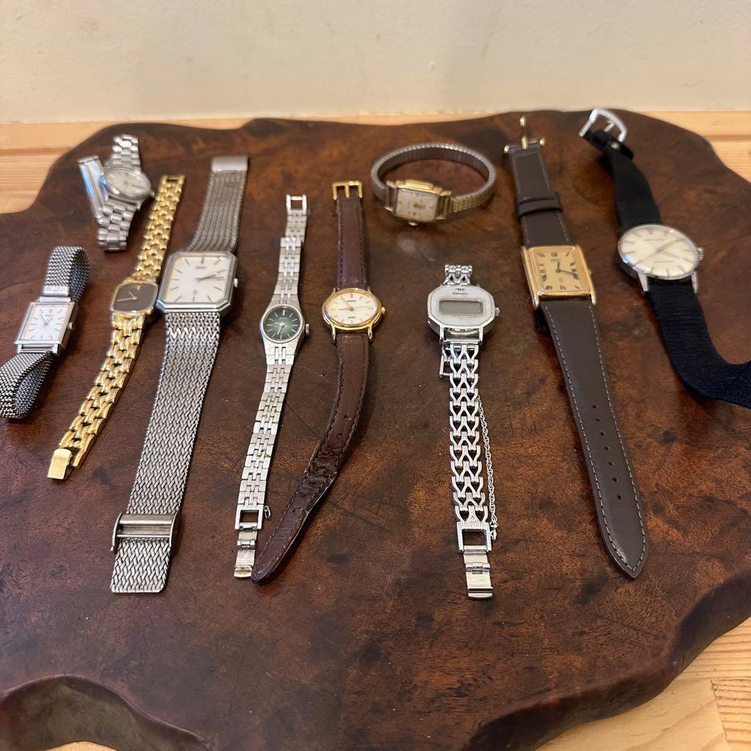 HUNTING WORLDストアギャランティゴールドプレーㇳ