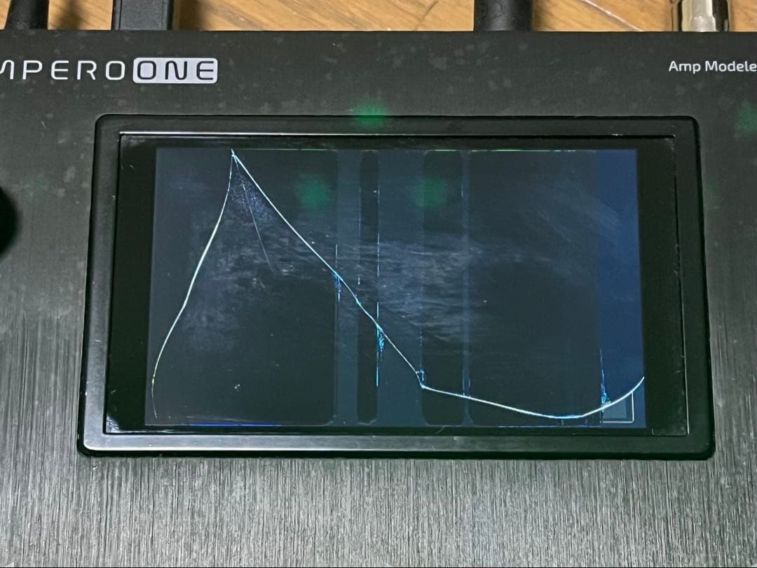 【ジャンク品】HOTONE Ampero One（液晶割れ、スイッチ2接触不良）