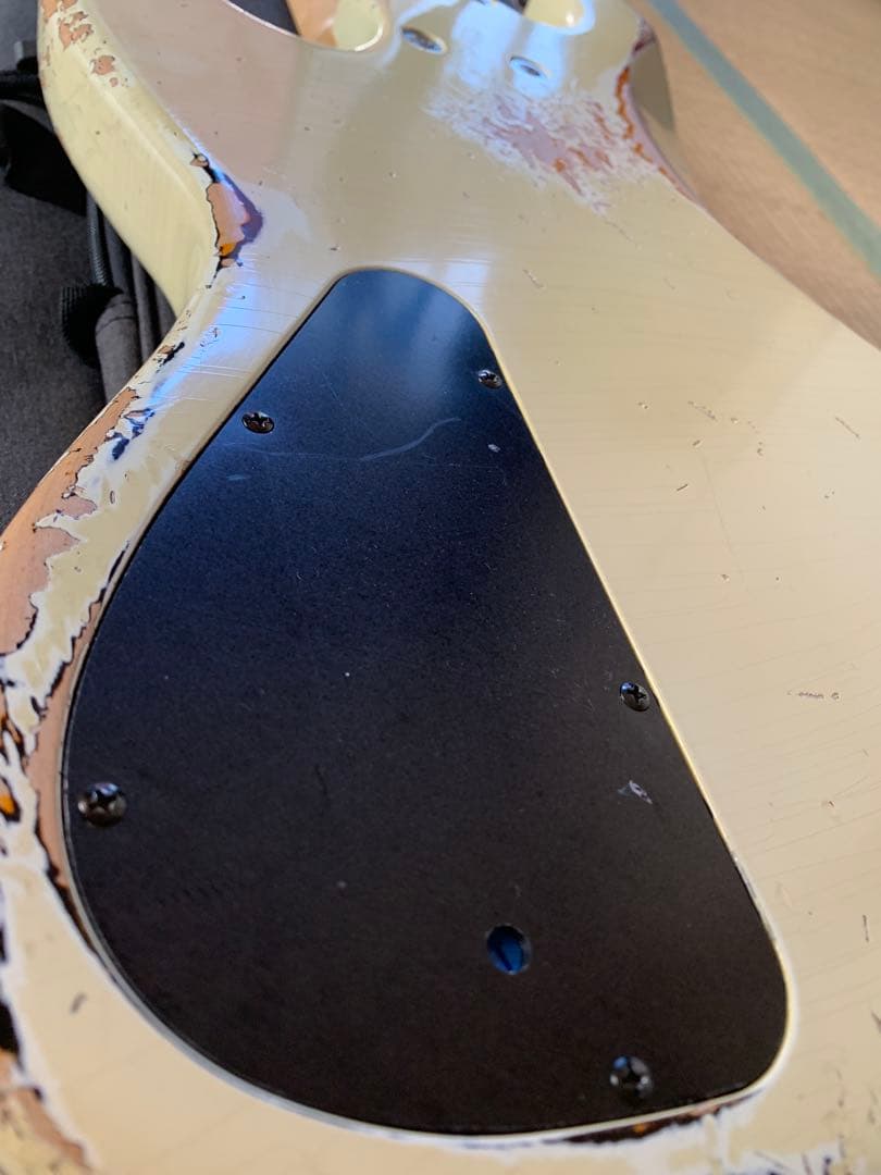 4001タイプ ブラックエレキベース シングルコイル搭載 ノーブランド