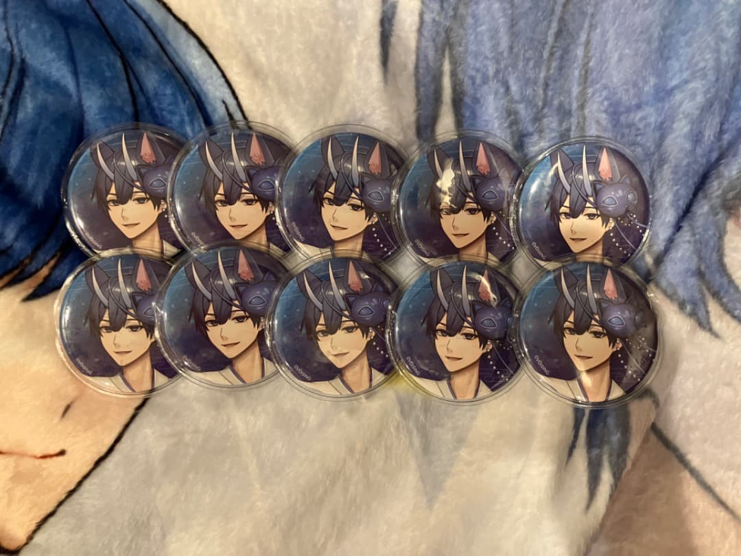 アズールレーンベルファストZOZOTOWN 缶バッジ