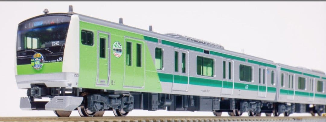 型番10-2108Z　E233系埼京線開業40周年記念ラッピング　限定品