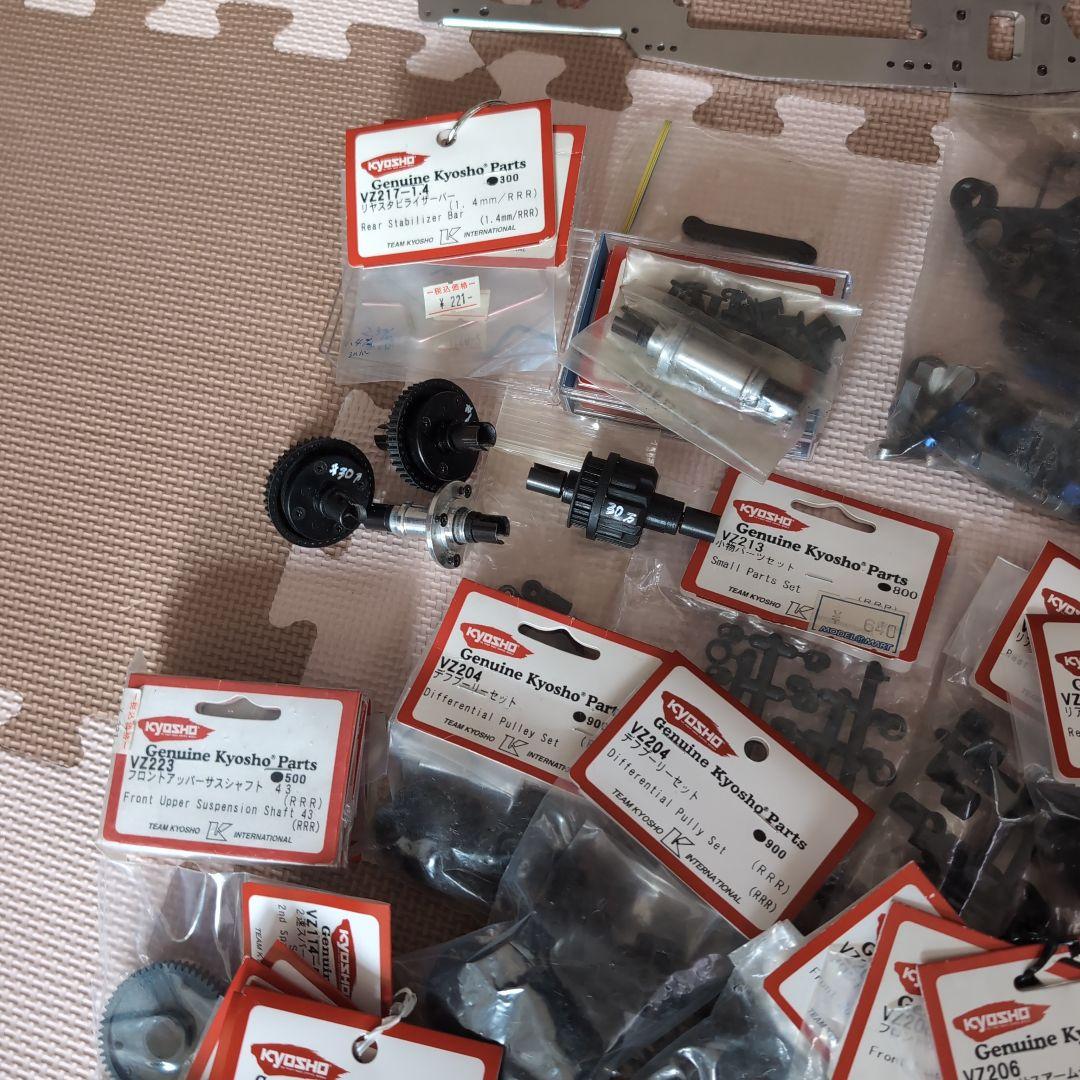 京商V-ONE-RRRレ-シングエンジンフルセット