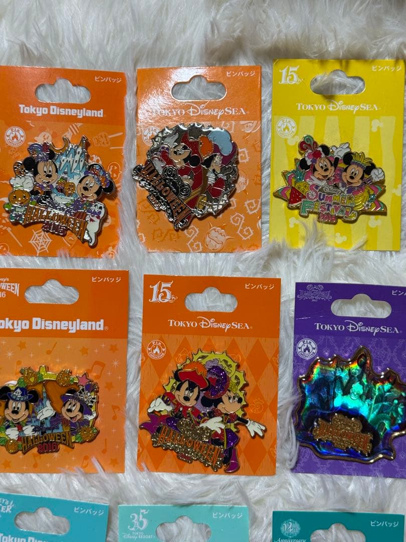 ディズニーリゾート ピンバッジ23点まとめ売り(非売品含) - メルカリ