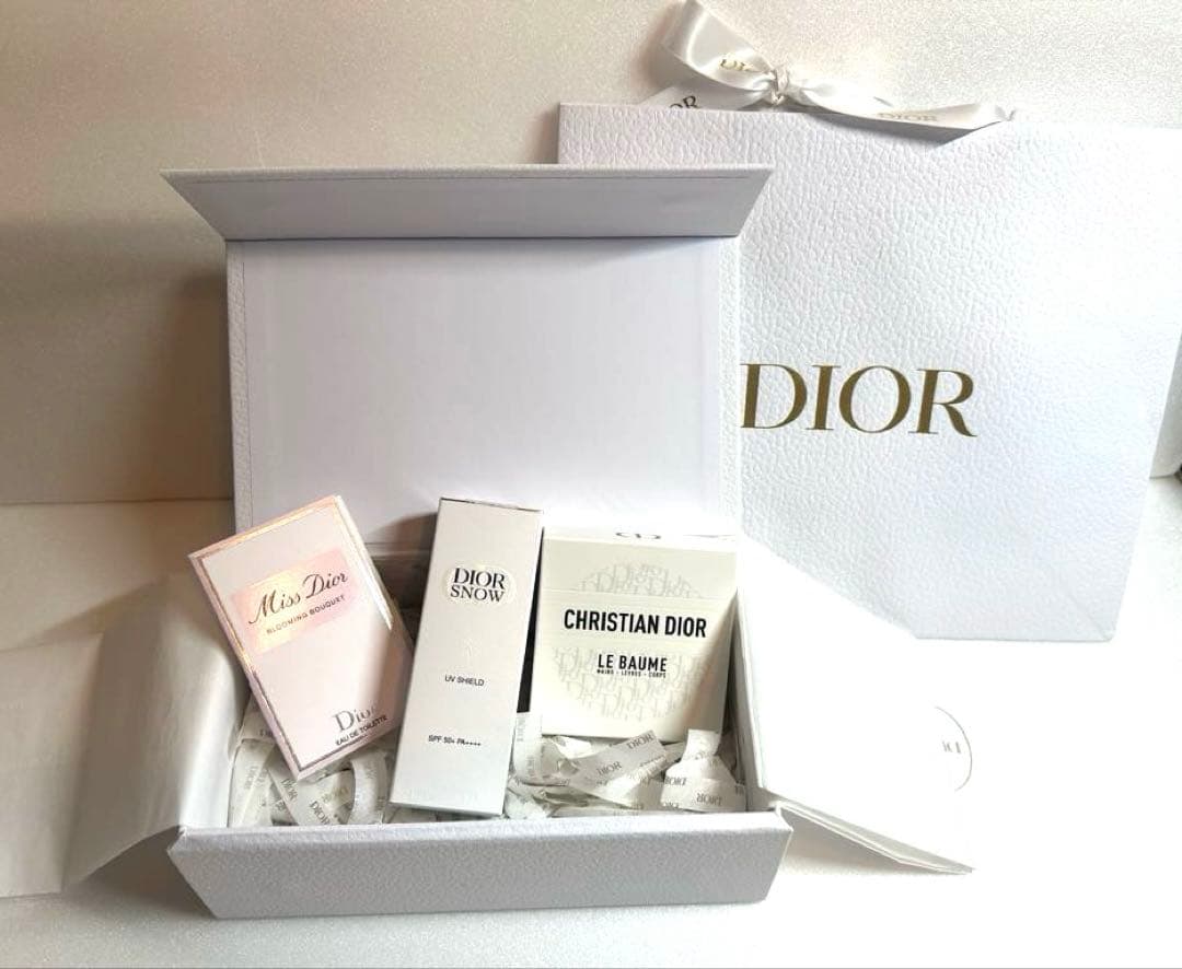 Christian Dior❣️ル ボーム❣️ スノー UVシールド新品未使用未開封 Christian Dior（クリスチャン・ディオール） Dior ディオールスノーUV
