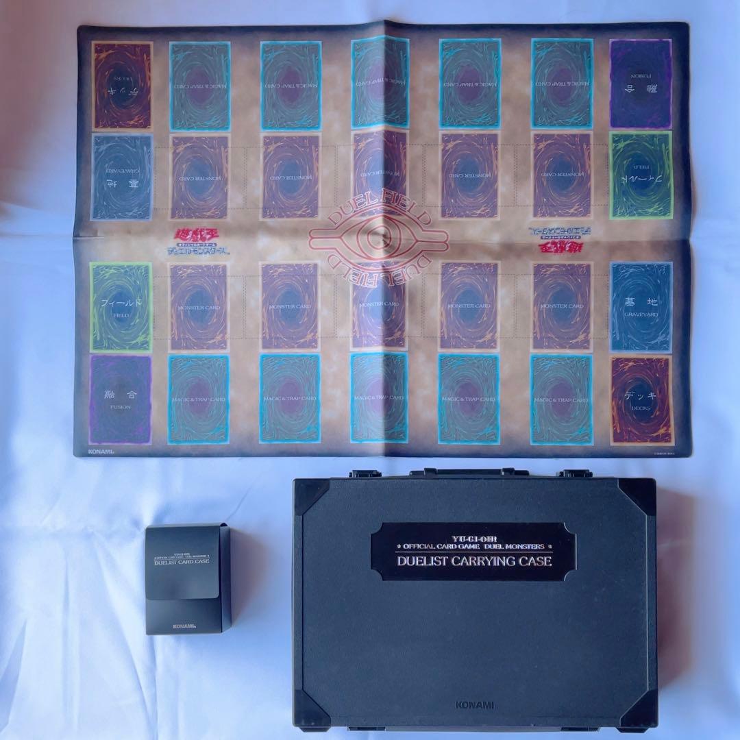 デュエリストキャリングケース デュエリストカードケース プレイマット