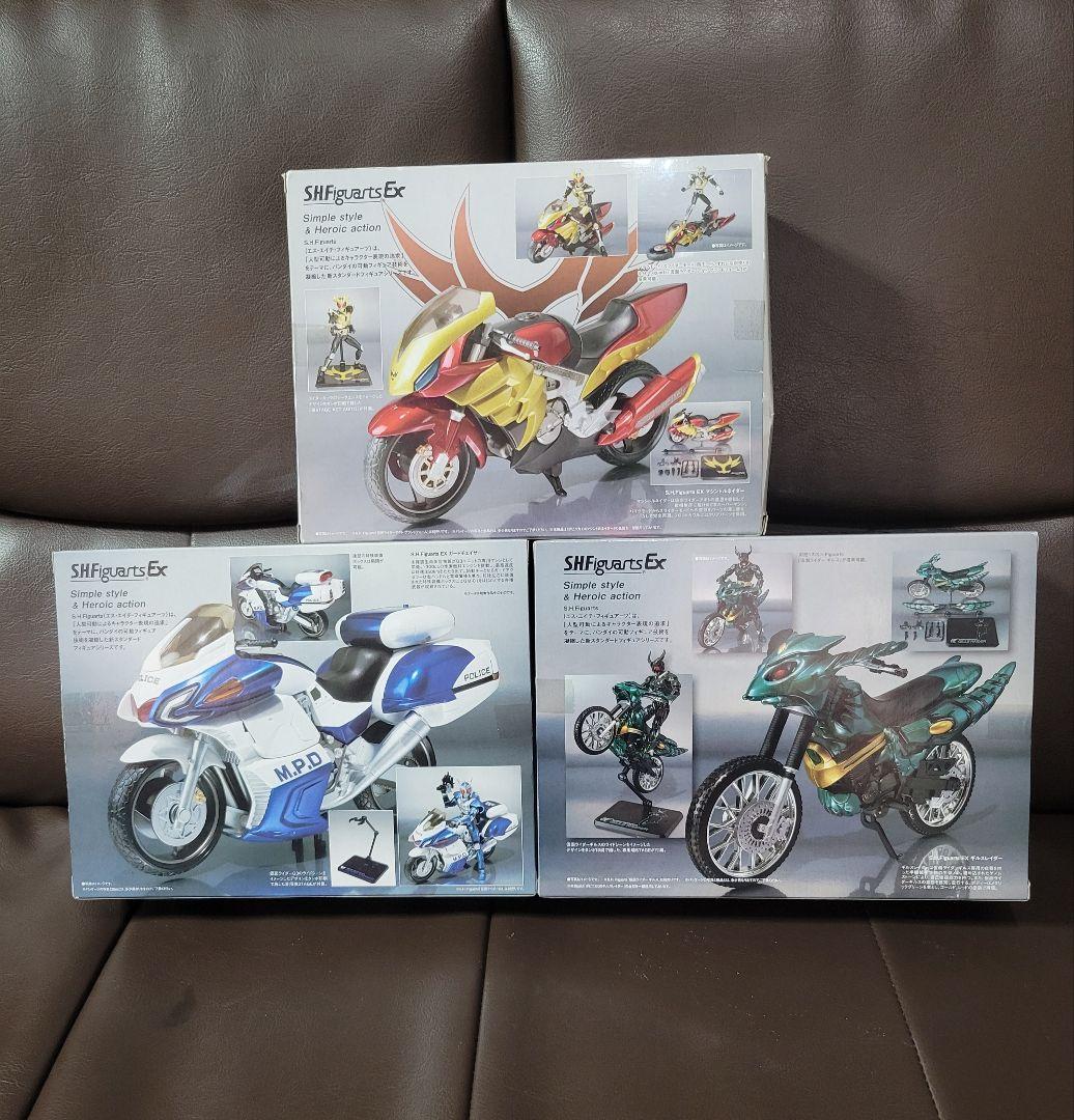 s.h.figuarts 仮面ライダーアギト　マシンセット