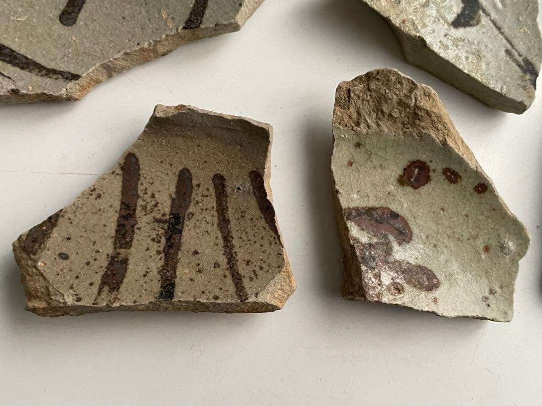 骨董　アンティーク　古唐津　絵唐津　陶片　残欠　桃山　古陶磁　出土　発掘　箸置き