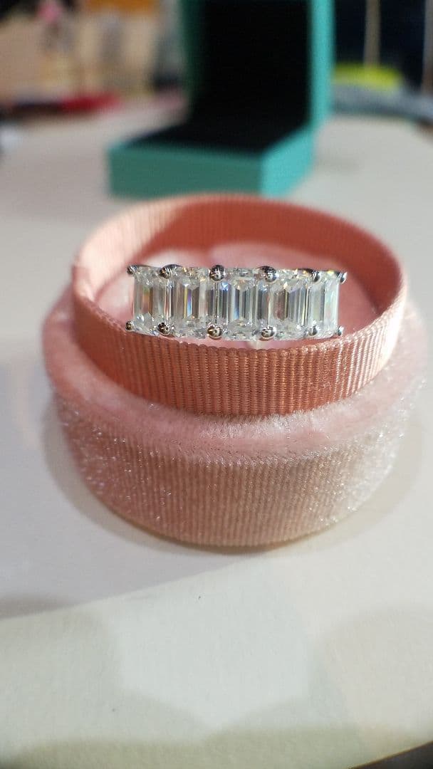 K！新作リング♡最高級モアサナイト エメラルドカットハーフエタニティ