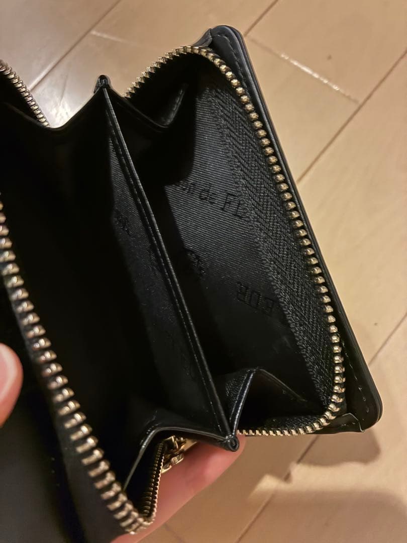 メゾンドフルールマリクワコラボ三つ折り財布
