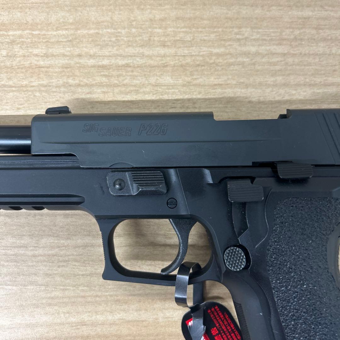 東京マルイ SIG SAUER P226 E2 ガスブローバック