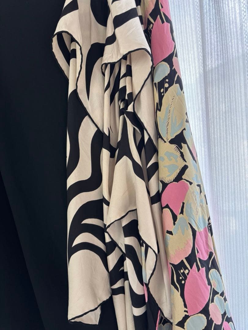 週末値下げ【DRIES VAN NOTEN】ミディスカート