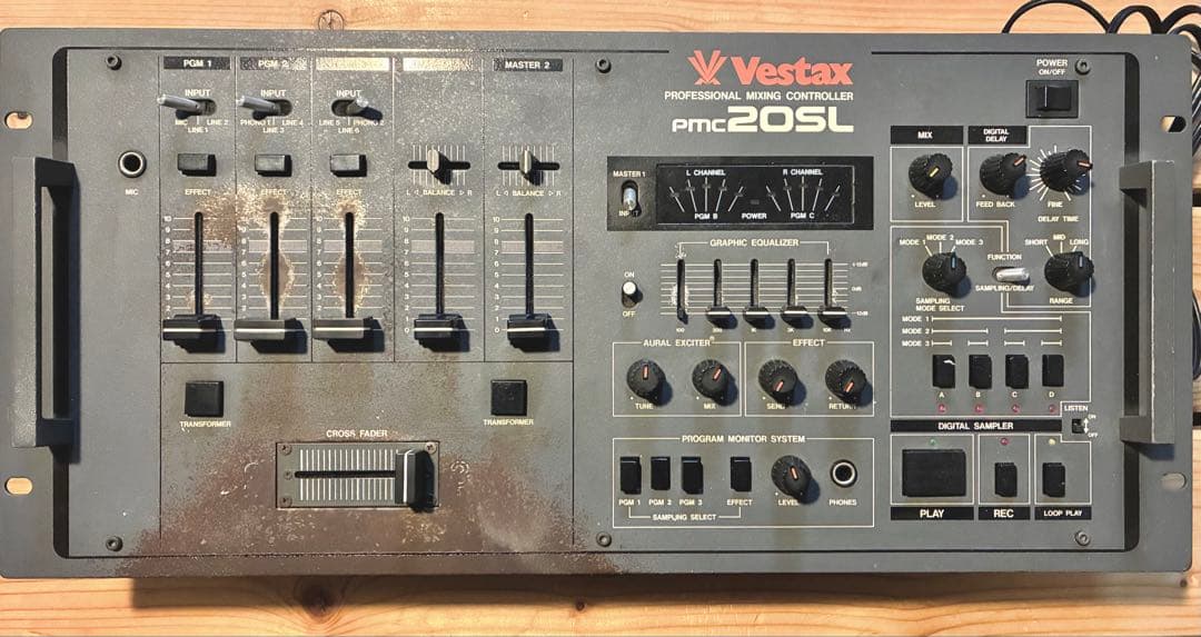 Vestax PMC20SL DJミキサー ヴィンテージ 名機 DJ KRUSH 希少!!ヴィンテージ VESTAX PMC-20SL DJ KRUSH 愛用機