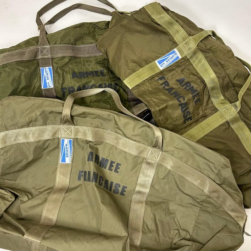 希少】フランス軍 AERAZUR パラシュートバッグ 65L 樹脂製ジッパー