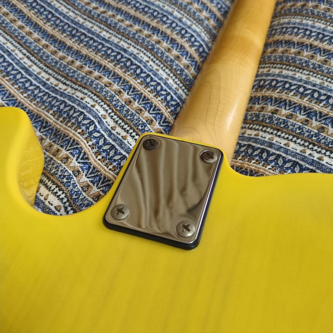 Bacchus エレキギター イエロー