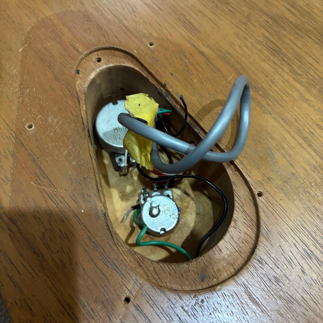 自作 エレキギター 詳細不明 かっこいいですがジャンク ディマジオ