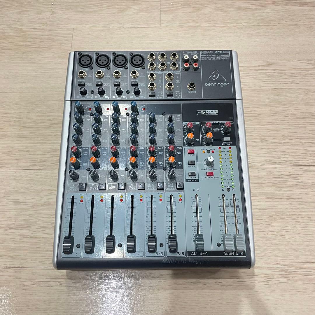 【送料無料】Behringer XENYX 1204USB アナログミキサー