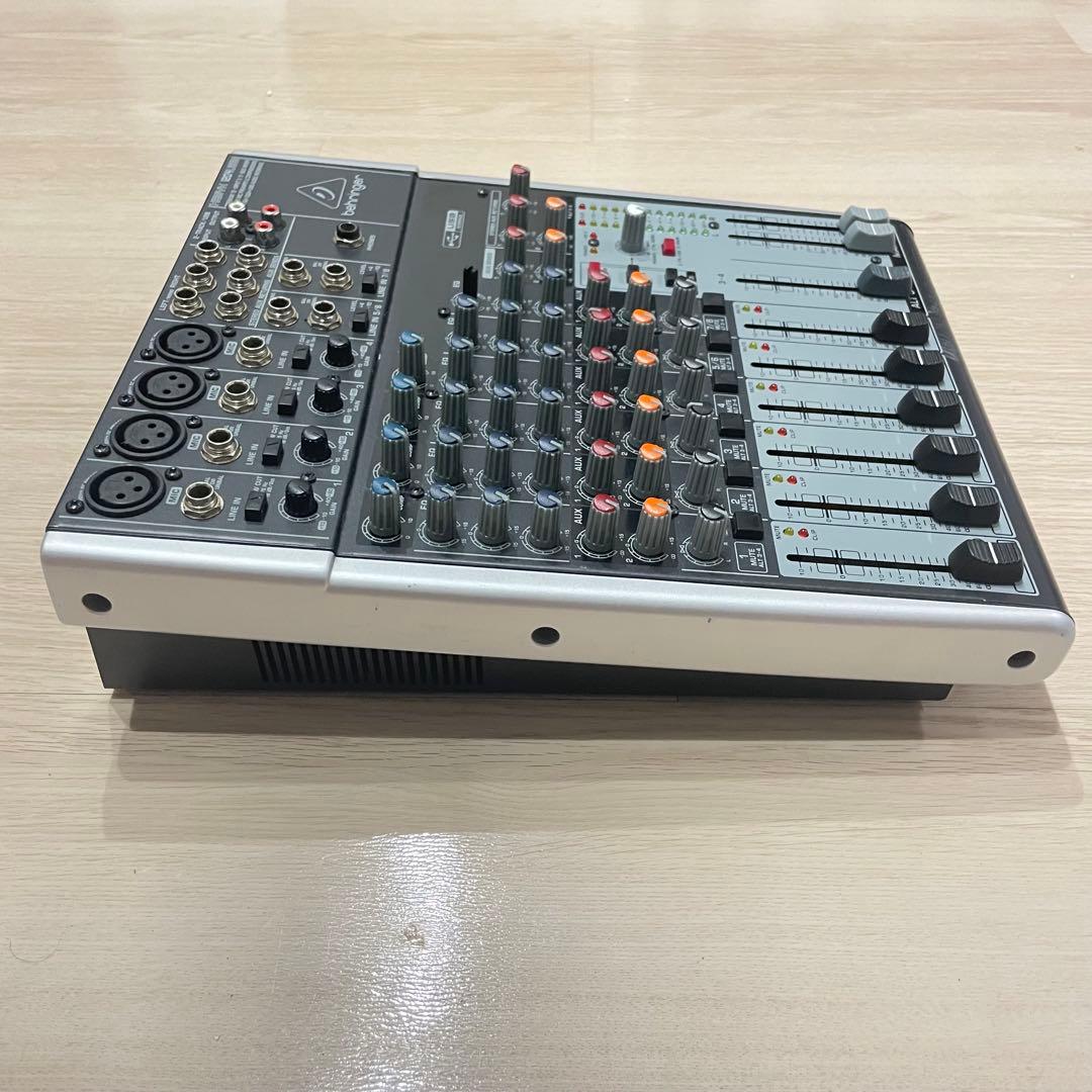 【送料無料】Behringer XENYX 1204USB アナログミキサー