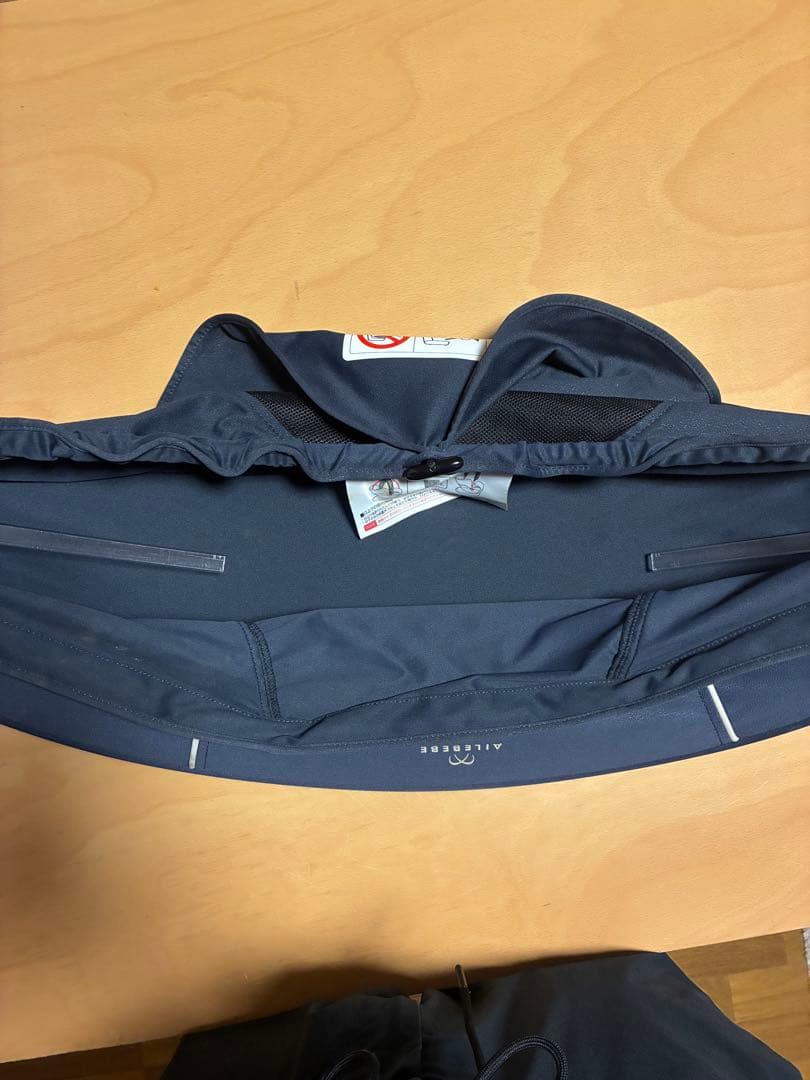 エールべべ　クルット6iグランス（グランネイビー）