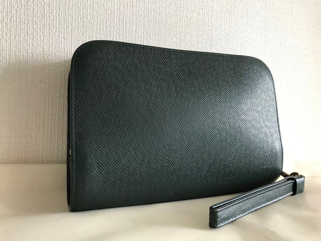 ルイヴィトン タイガ セカンドバッグ