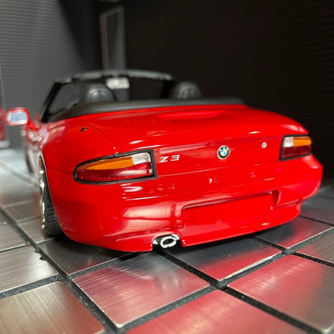 UTモデル 1/18 BMW Z3 ロードスター（カスタム仕様)