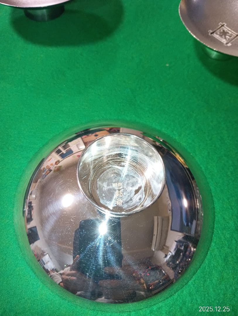 純銀製 三ツ重 ロゴ入り盃 201g