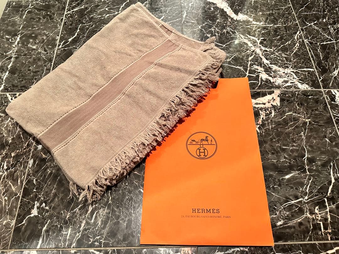 パリ本店購入！エルメス　ベルギー製バスタオル 2枚セット！ HERMES（エルメス） バスタオル 90×120 アヴァロン AVALON 102196M