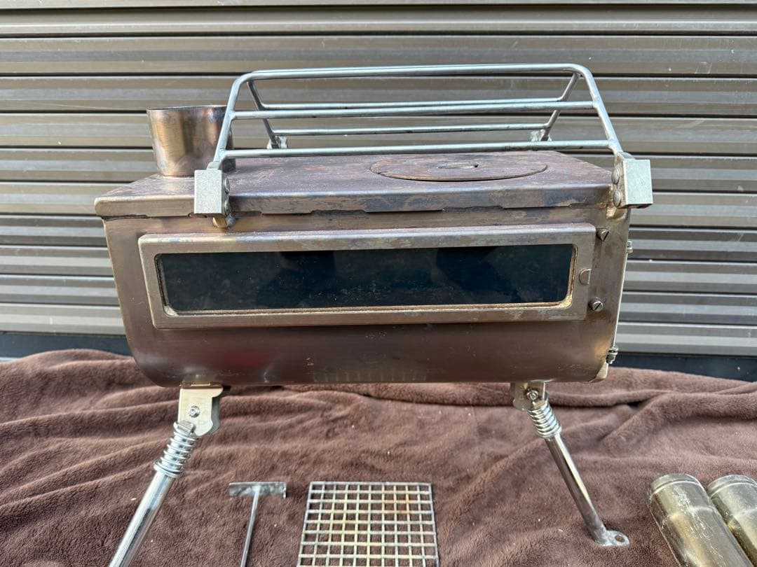 AR　テンマクデザイン　ウッドストーブ　サイドビュー　Mサイズ