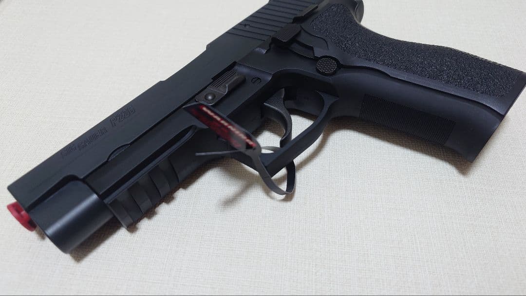 【新品同様】東京マルイ シグ ザウエル P226 E2 ガスブローバック