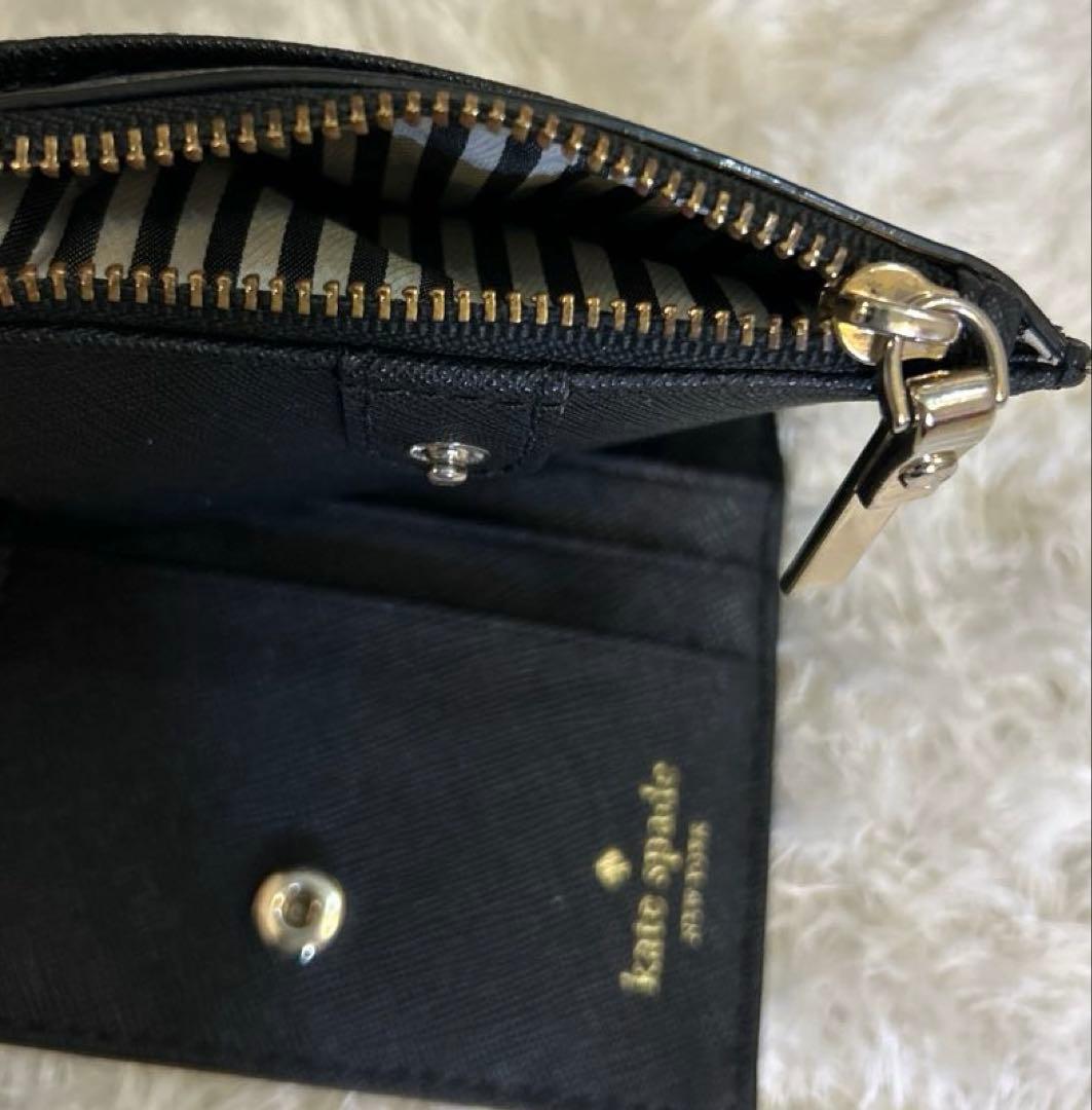 未使用　ケイトスペード　kate spade 二つ折財布　ウォレット　黒