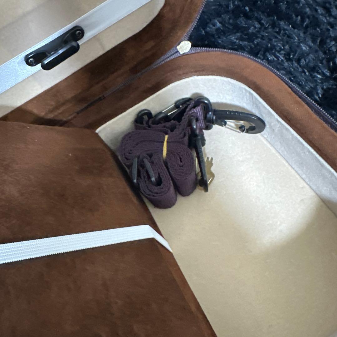 美品 バイオリンケース 4/4サイズ 弦楽器 湿度計付き 弦楽器