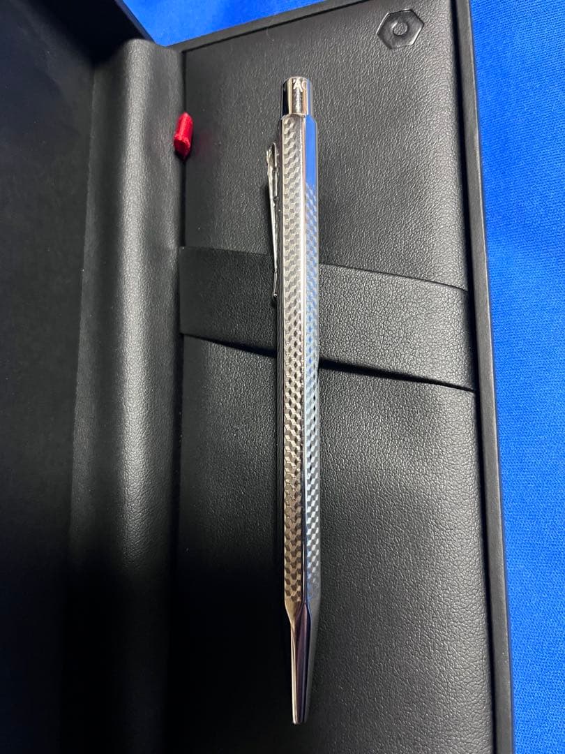 CARAN D'ACHE ボールペン 油性　エクリドールキューブリック正規輸入品