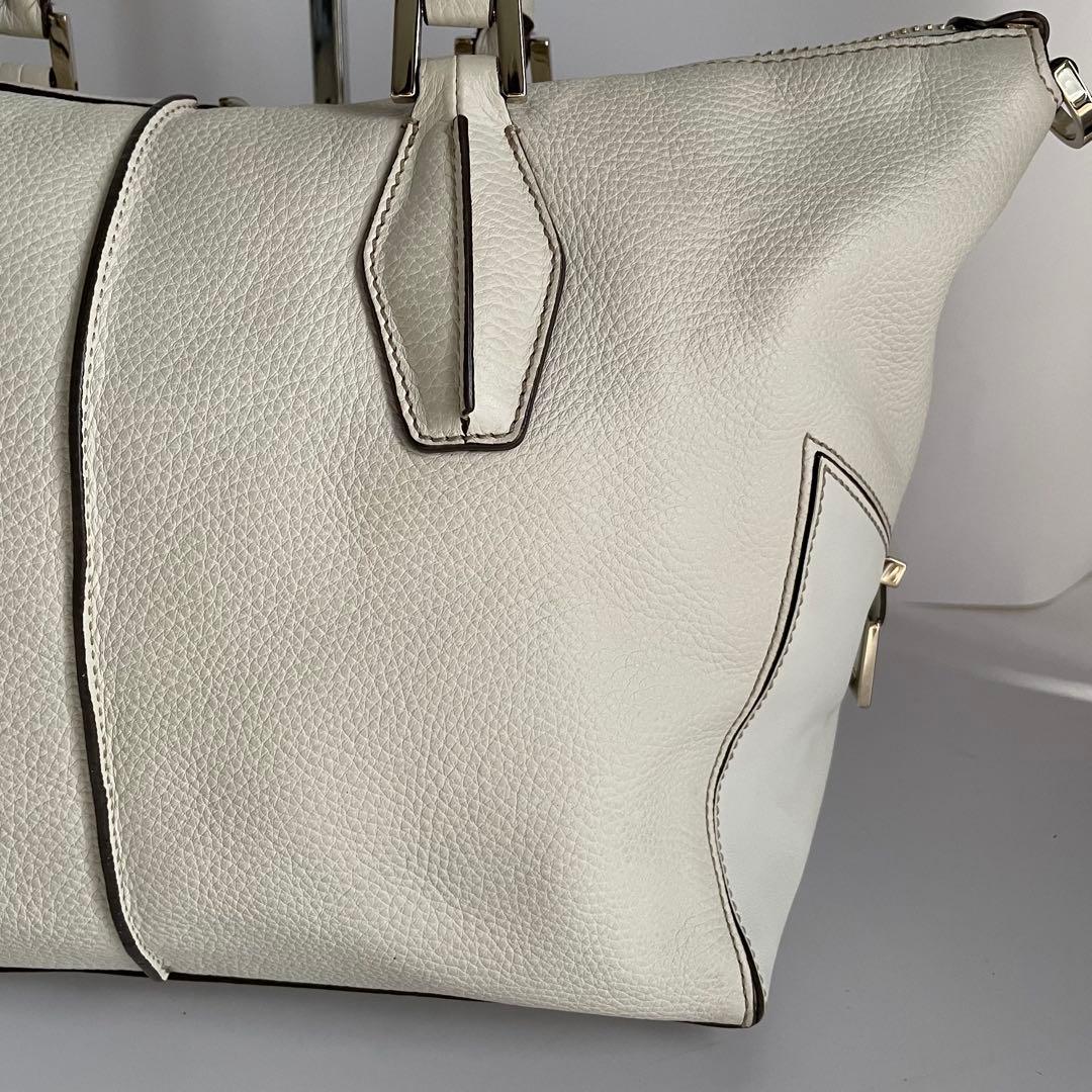 ✨未使用級✨　TOD’s dキューブ　バッグ　ショルダー　　レザー