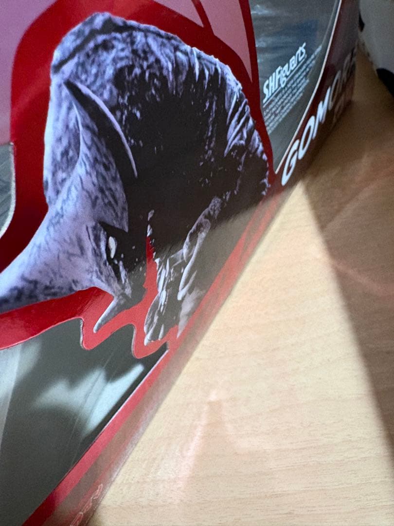 バンダイ S.H.Figuarts ウルトラマン ゴモラ 5830251223