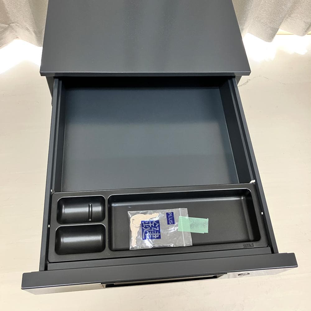 2774-3 Plus スチールワゴン サイドワゴン デスクワゴン 鍵付き