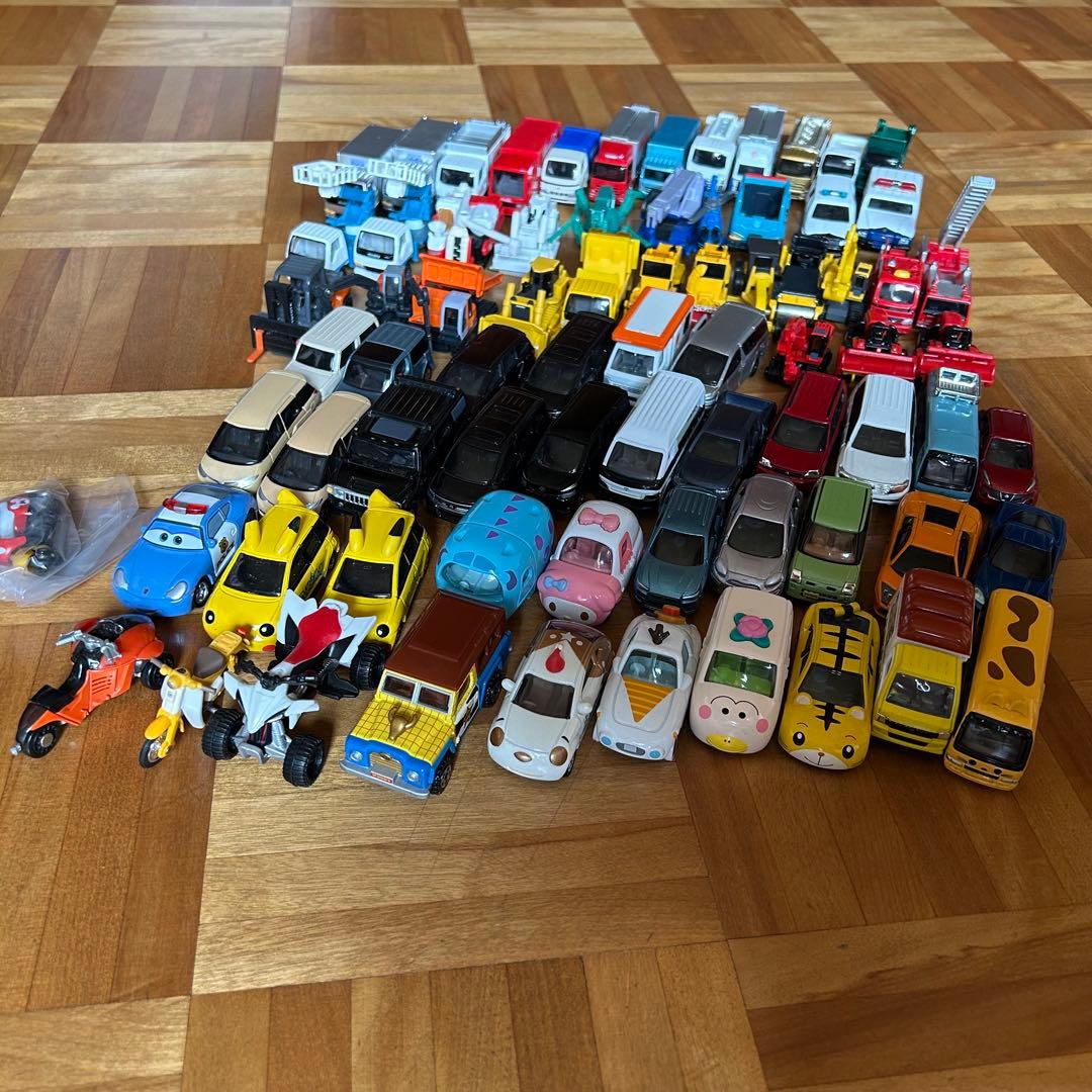 トミカ 75台　まとめ売り