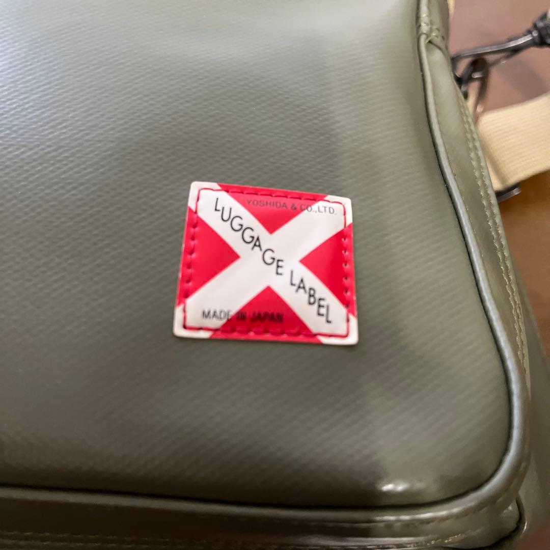 ラゲージレーベルビジネスバッグとショルダーバッグ