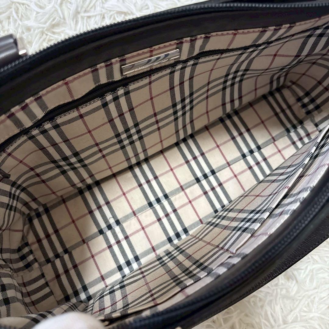 美品　BURBERRY バーバリー ハンドバッグ 横長 ノバチェック 本革 黒