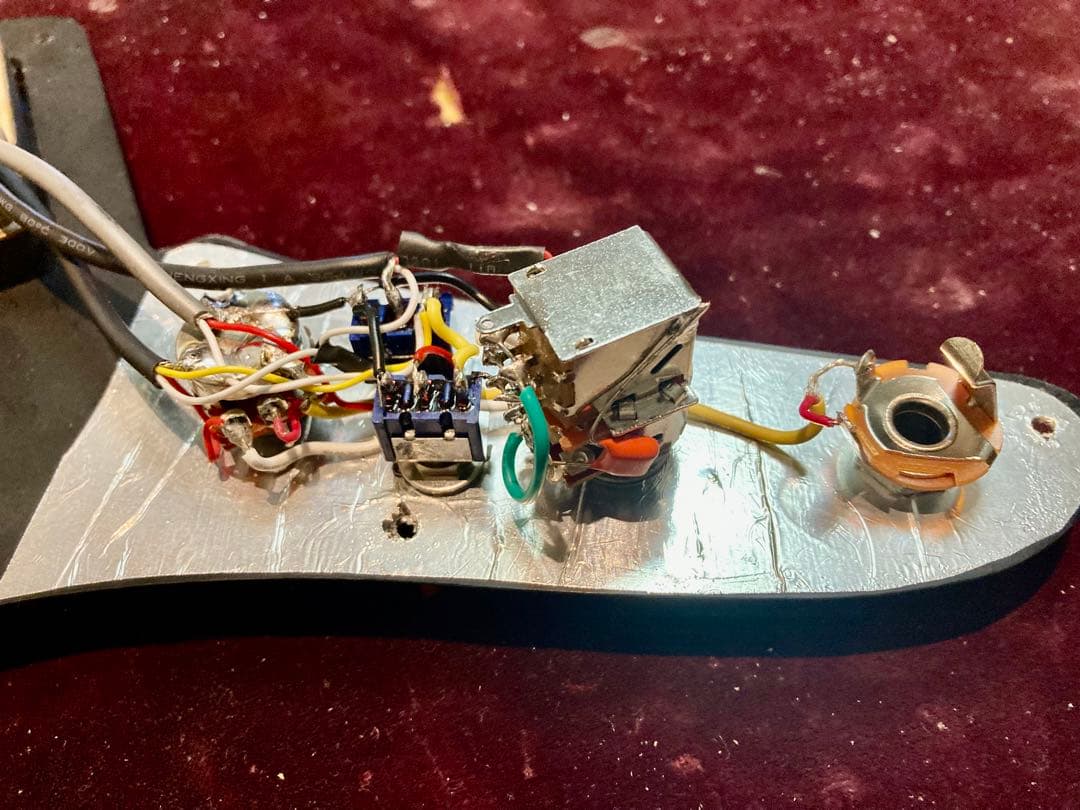 ☆新年値下☆美品珍品☆杢目奇麗Grassroots製ジャズマスターに新機能搭載