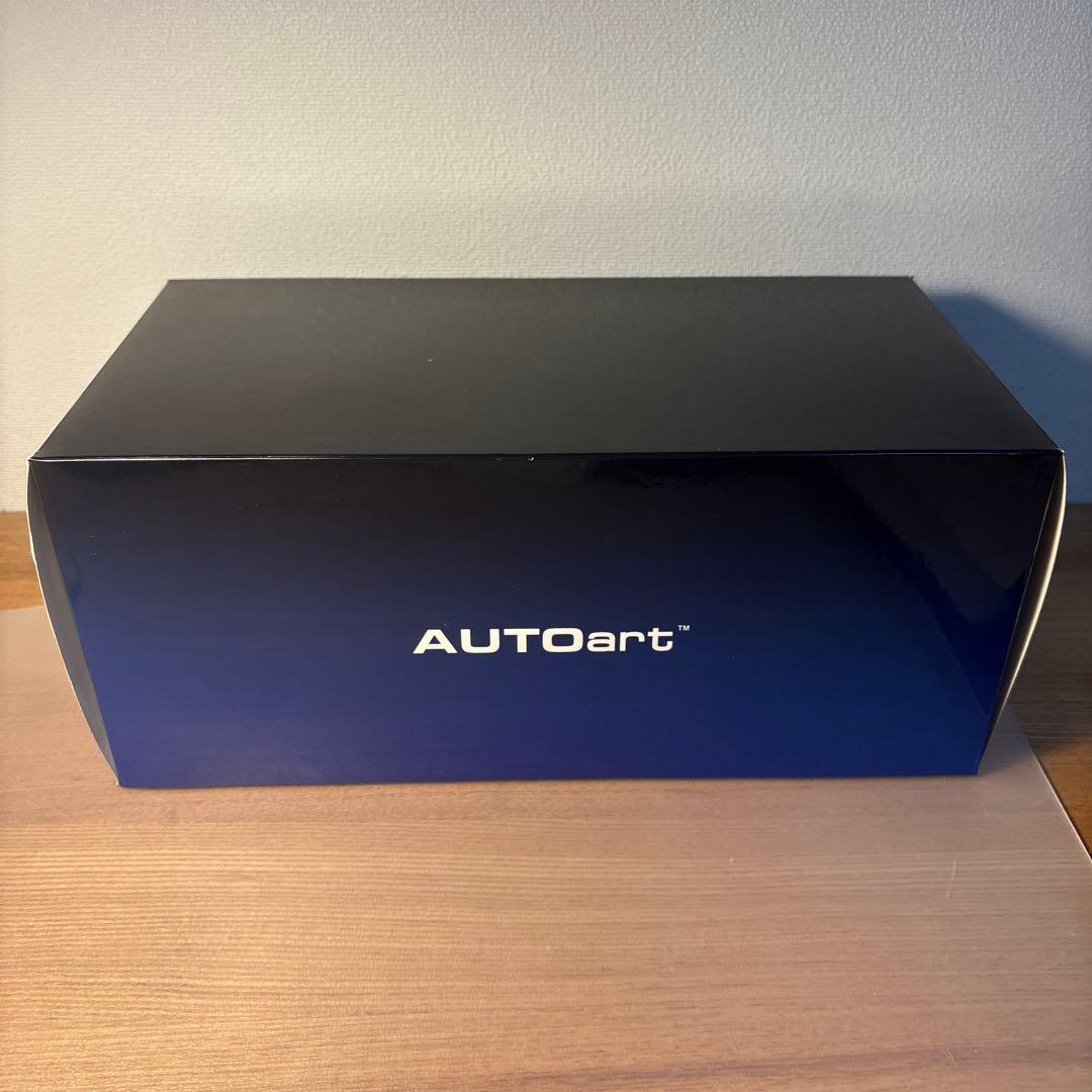 オートアート　ケンメリ　スカイライン GT-R KPGC110 1/18