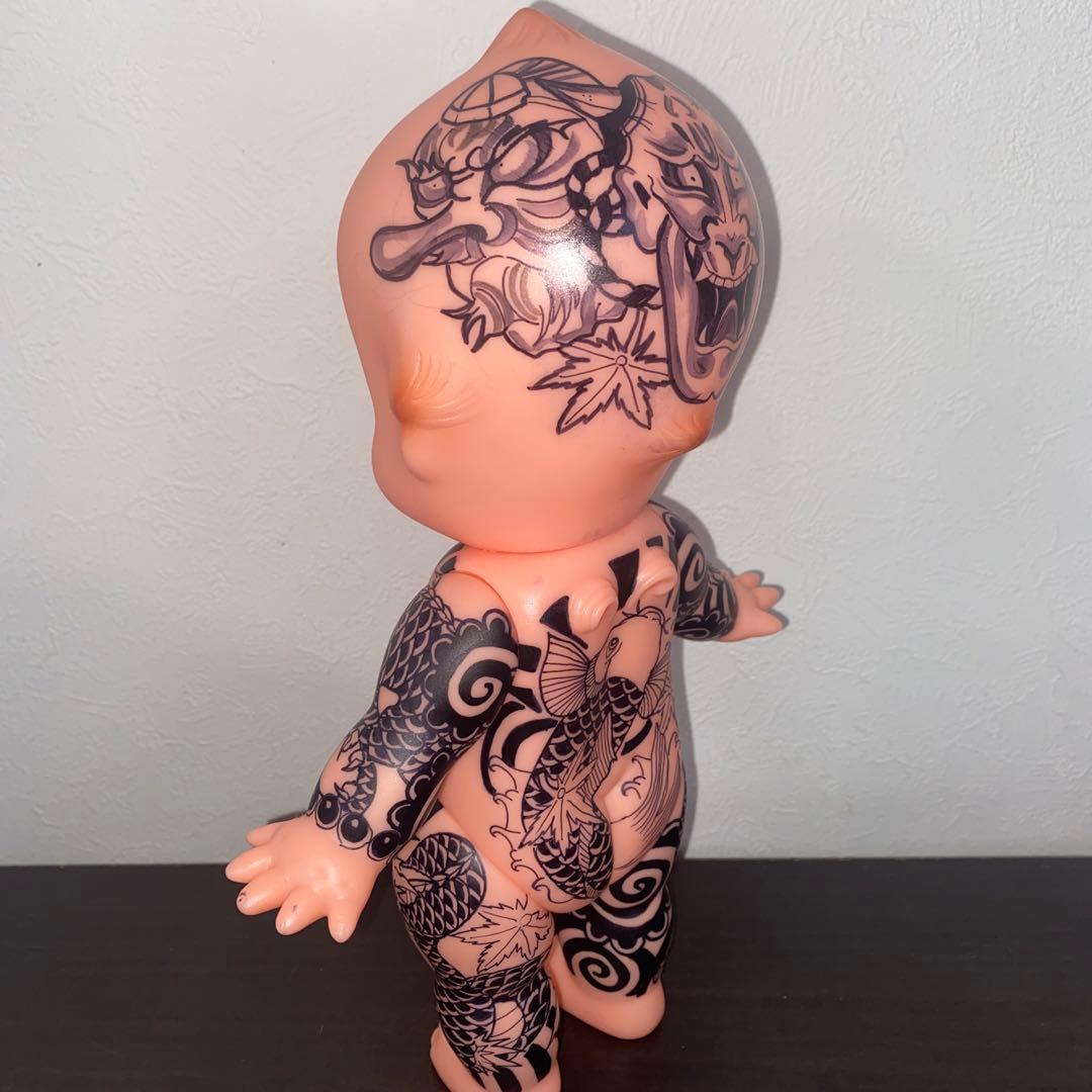 入れ墨キューピー キューピー人形 タトゥー - メルカリ