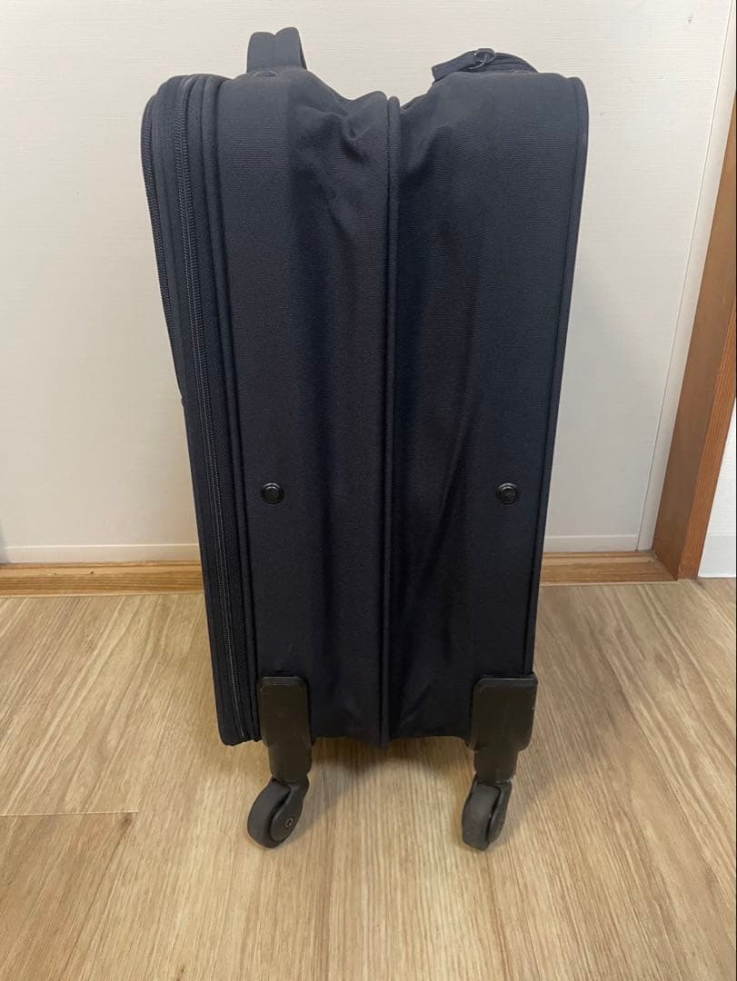 無印良品 半分の厚みで収納できるソフトキャリーケース S 36L ネイビー