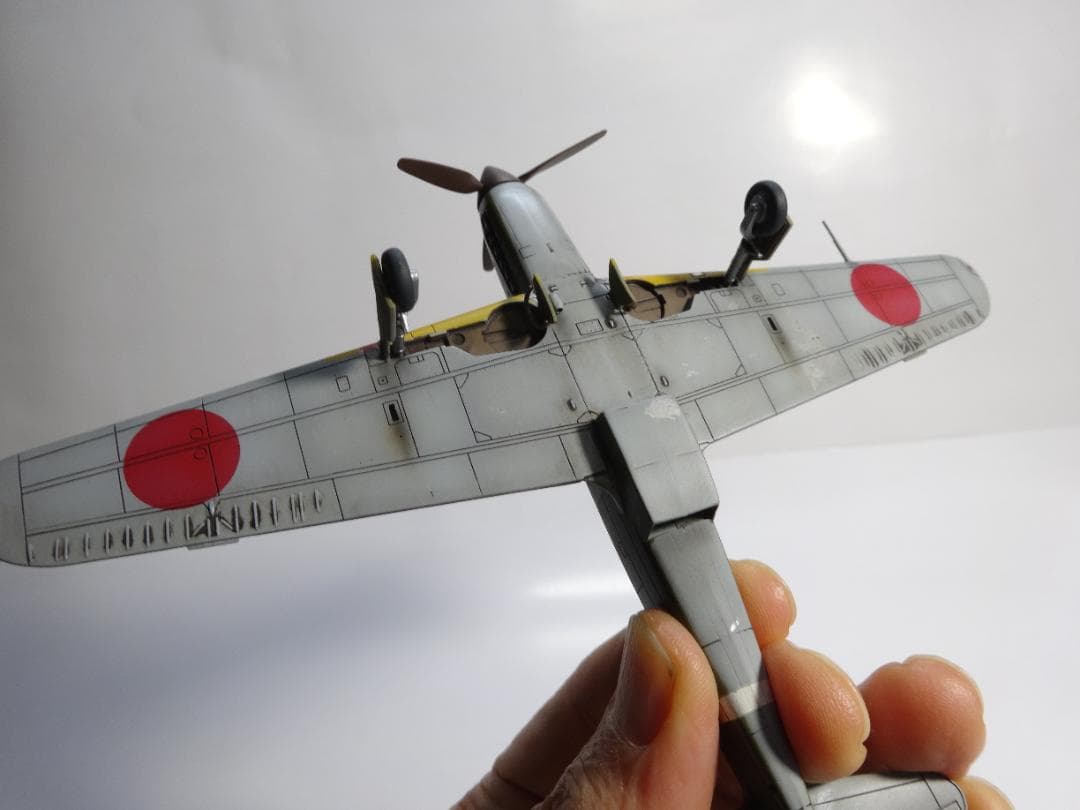 アオシマ1/72日本陸軍三式戦闘機「飛燕（涙滴風防）」完成品