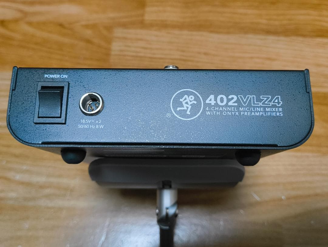 MACKIE 402VLZ4 アナログミキサー 4チャンネル ケーブルオマケ付き