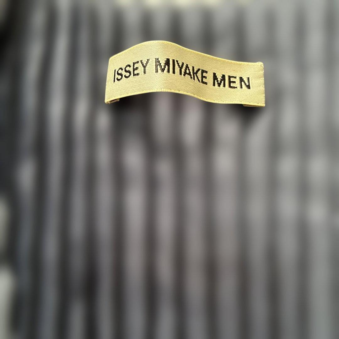 ISSEY MIYAKE プリーツベスト　 BLACK ポケット付　サイズXL