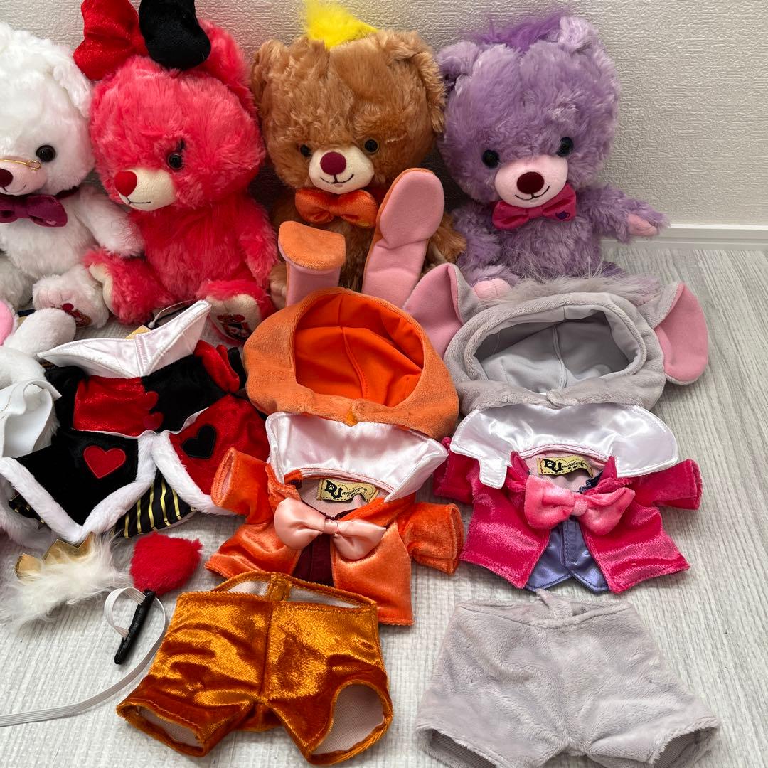 ユニベアシティ　不思議の国のアリス　コスチューム付き　全部セット　　新品タグ付き